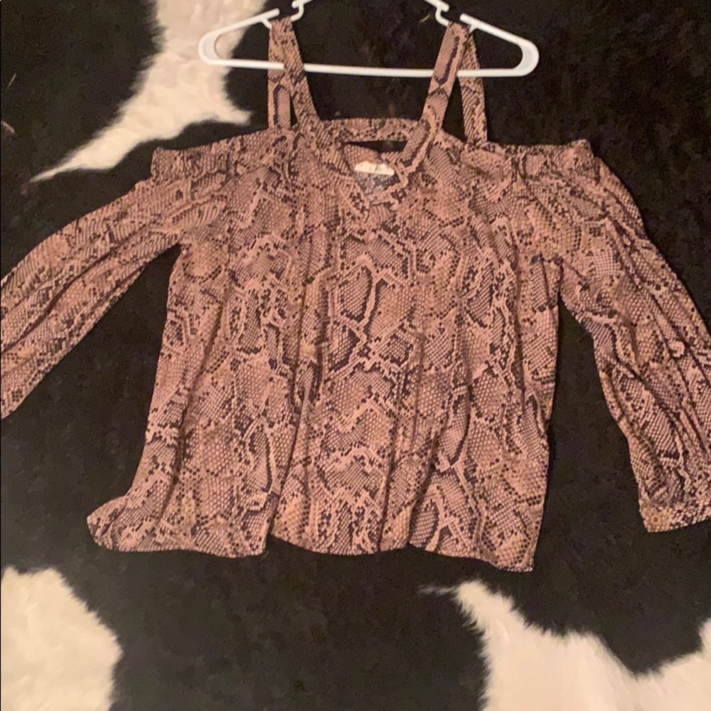 Long sleeve off the shoulder boutique blouse